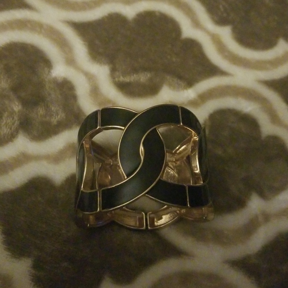 Beautiful black & gold bracelet